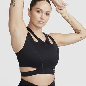 🆕Nike FutureMove Strappy Sports Bra